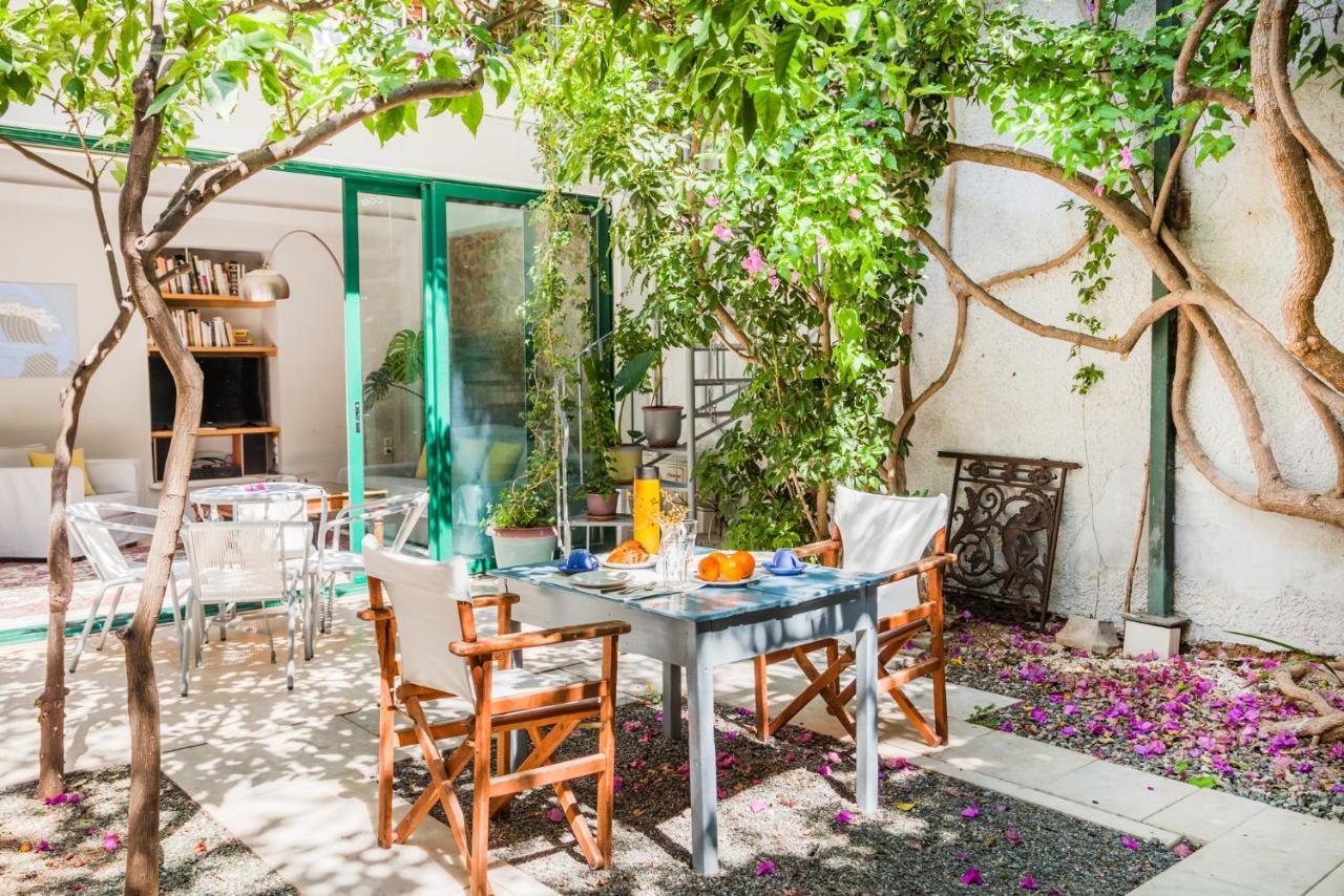 Athenian Yard Near Acropolis Villa Exterior photo