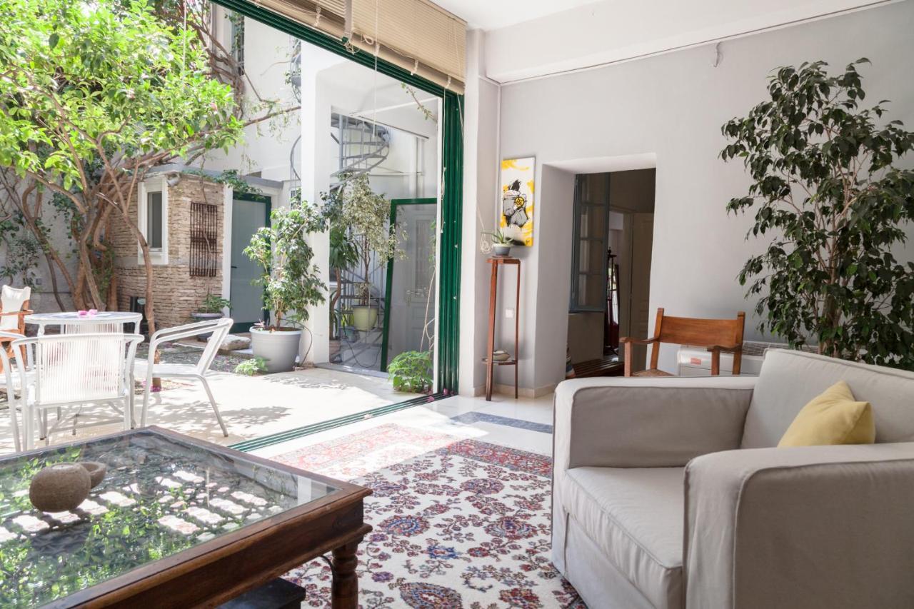 Athenian Yard Near Acropolis Villa Exterior photo